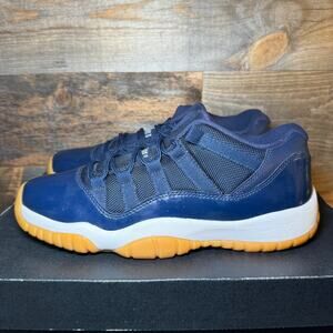 Jordan 11 Midnight Navy Gum Youth Sneakers - Size 7